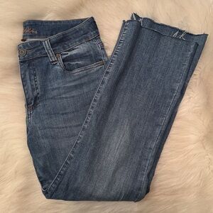 Kut from the Kloth Nikki Mid Rise Ankle Glare Raw Hem